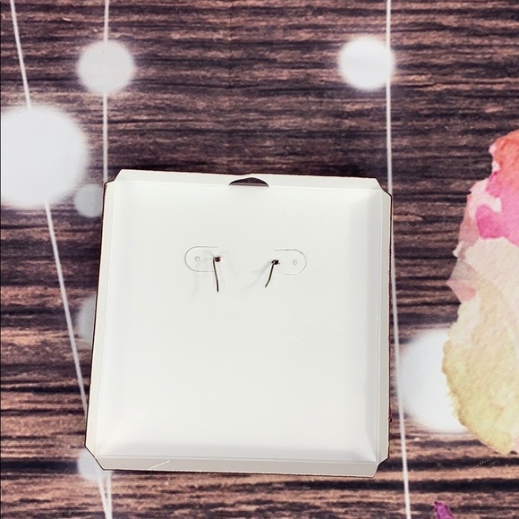 🍀New LUCKY BRAND🍀 JWEL4358CV GOLD OPENWORK DROP - Picture 3 of 4